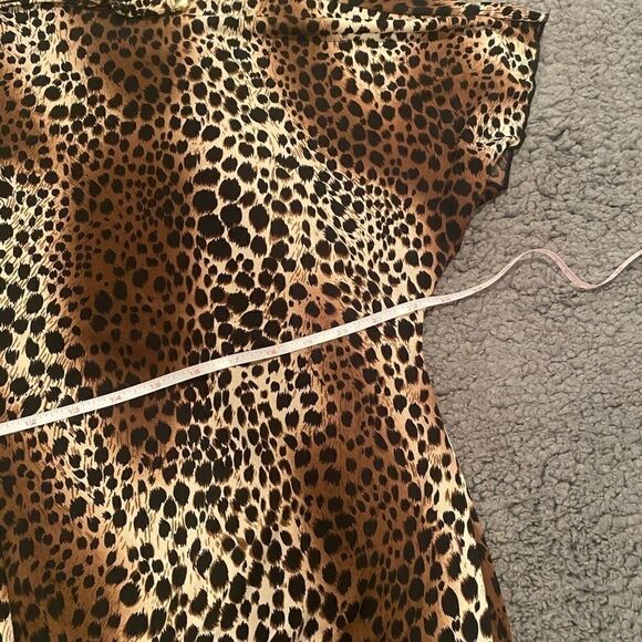 Julie’s Closet Cold Shoulder Leopard Print Sz 1X - Picture 6 of 13